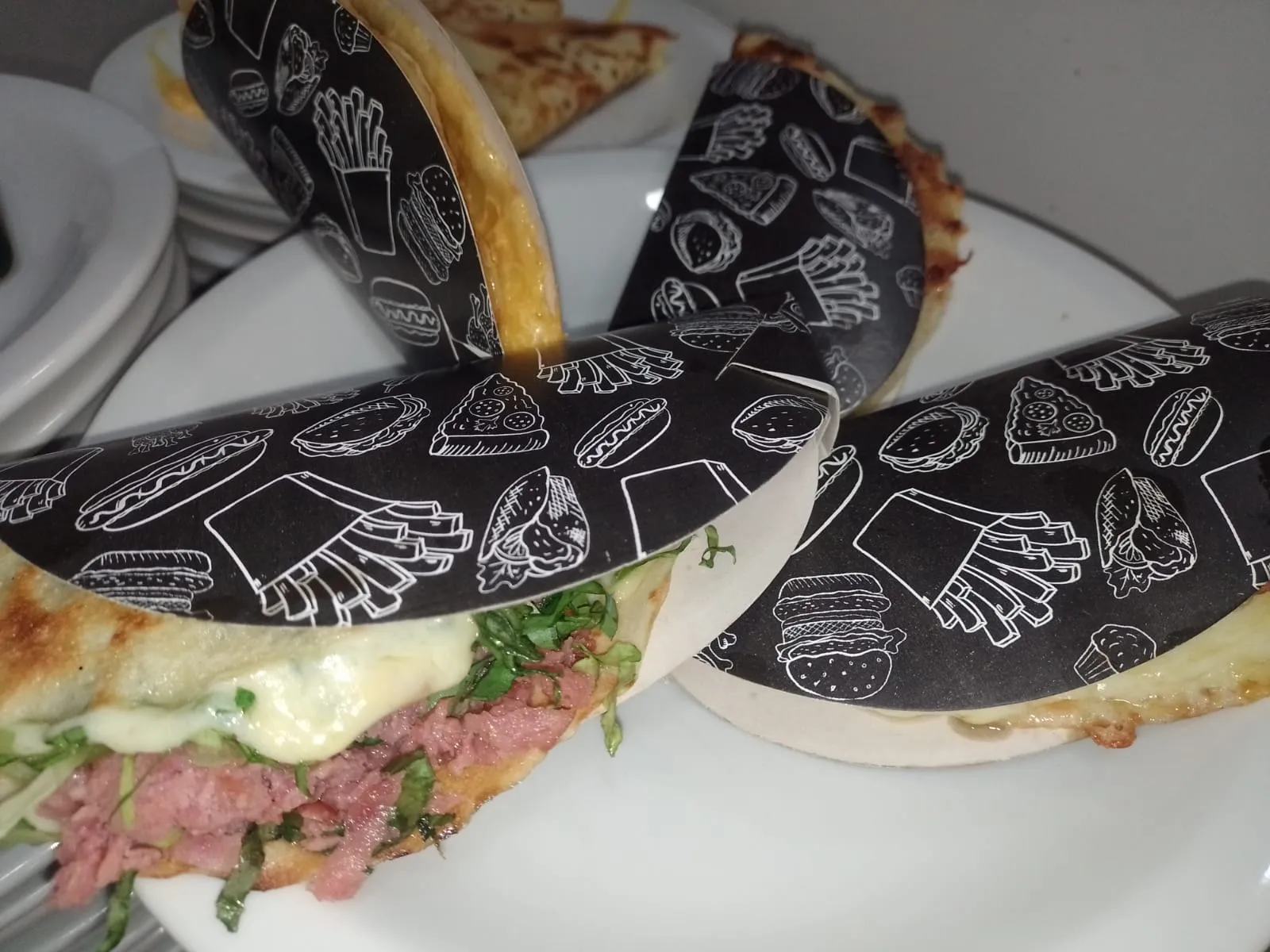 Buffet de Crepe no Cone Salgado Imagem